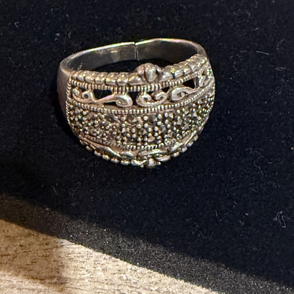 Intricate Silver Women's Ring